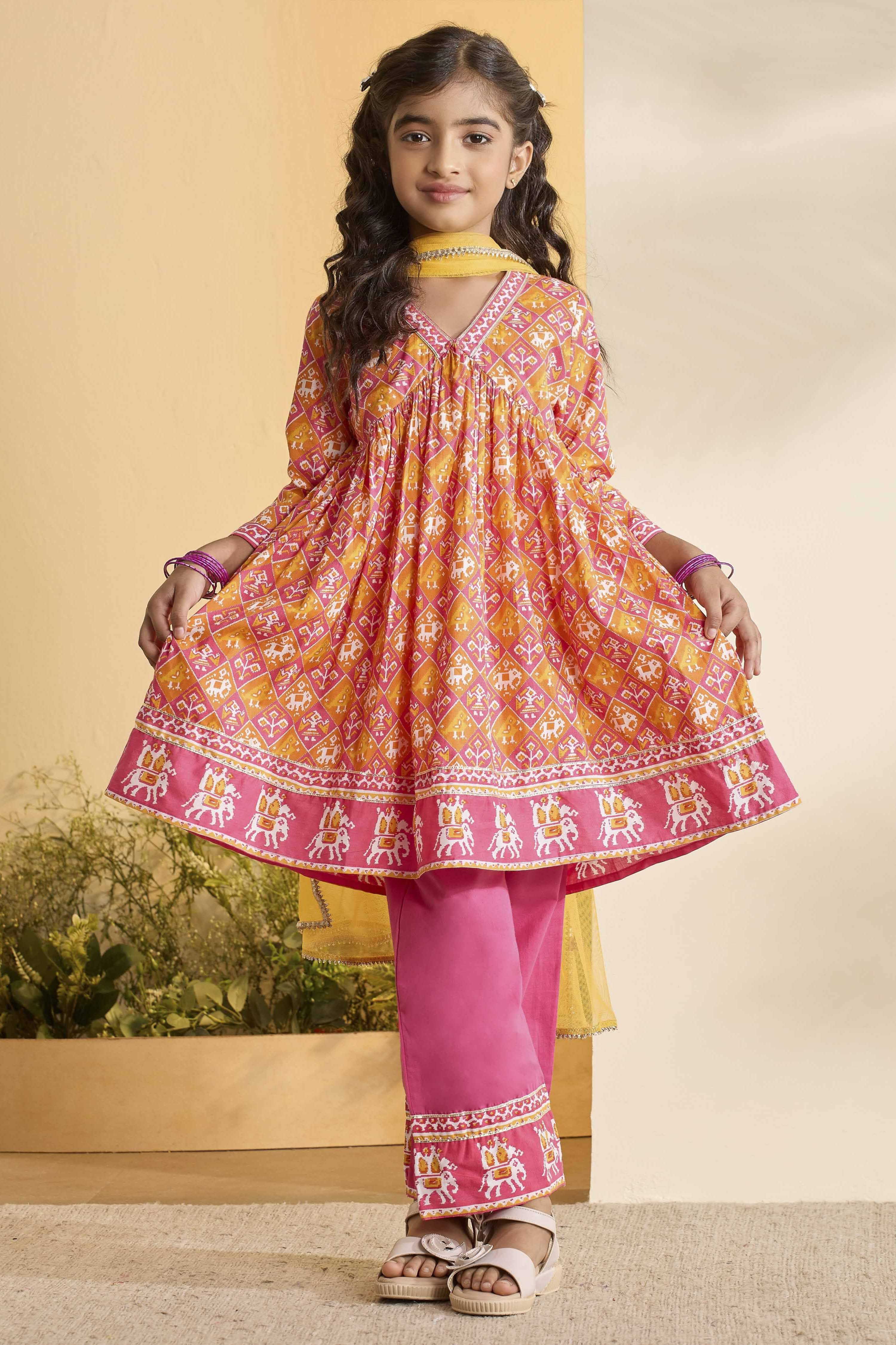 Pink Cotton Floral Anarkali Kurta Set image number 6