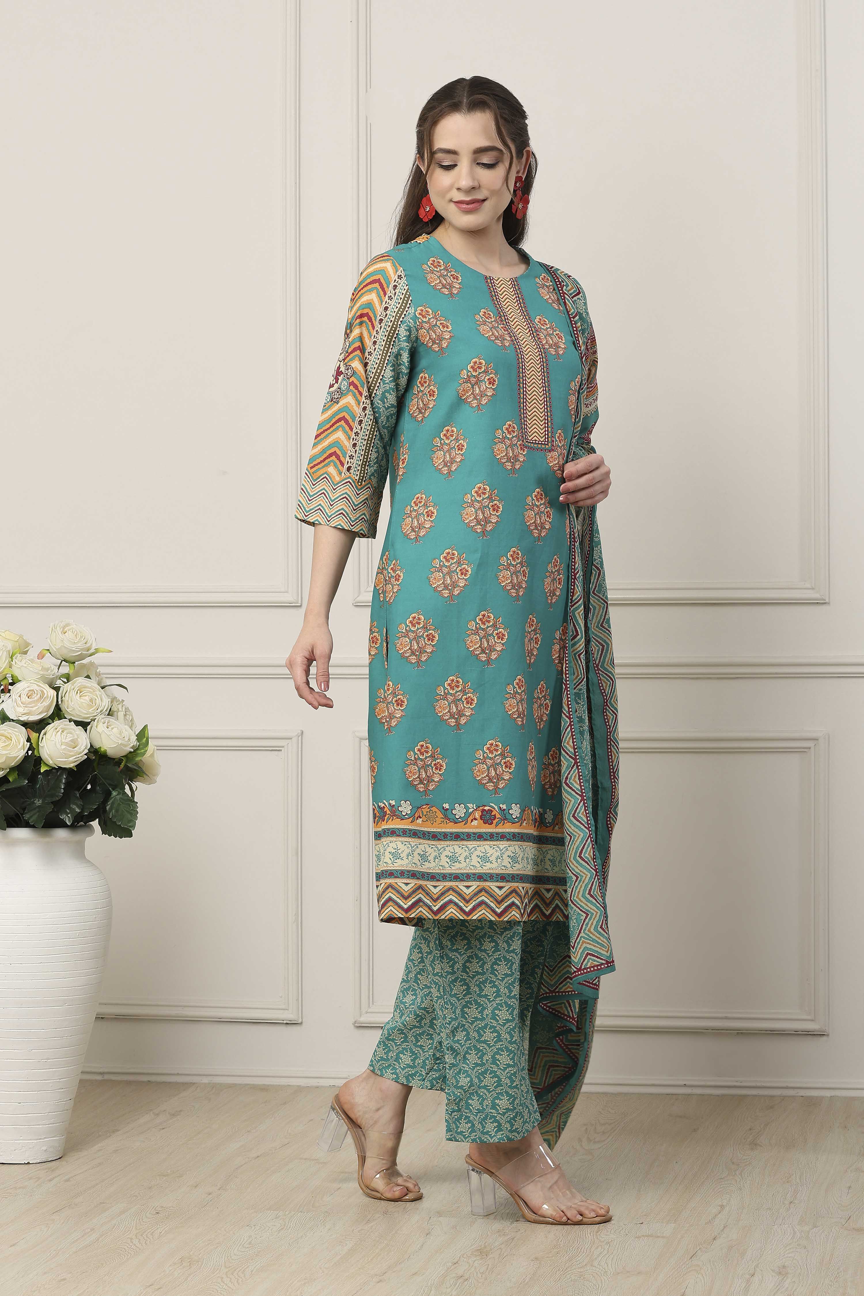 Green Cotton Straight Suit Set image number 5