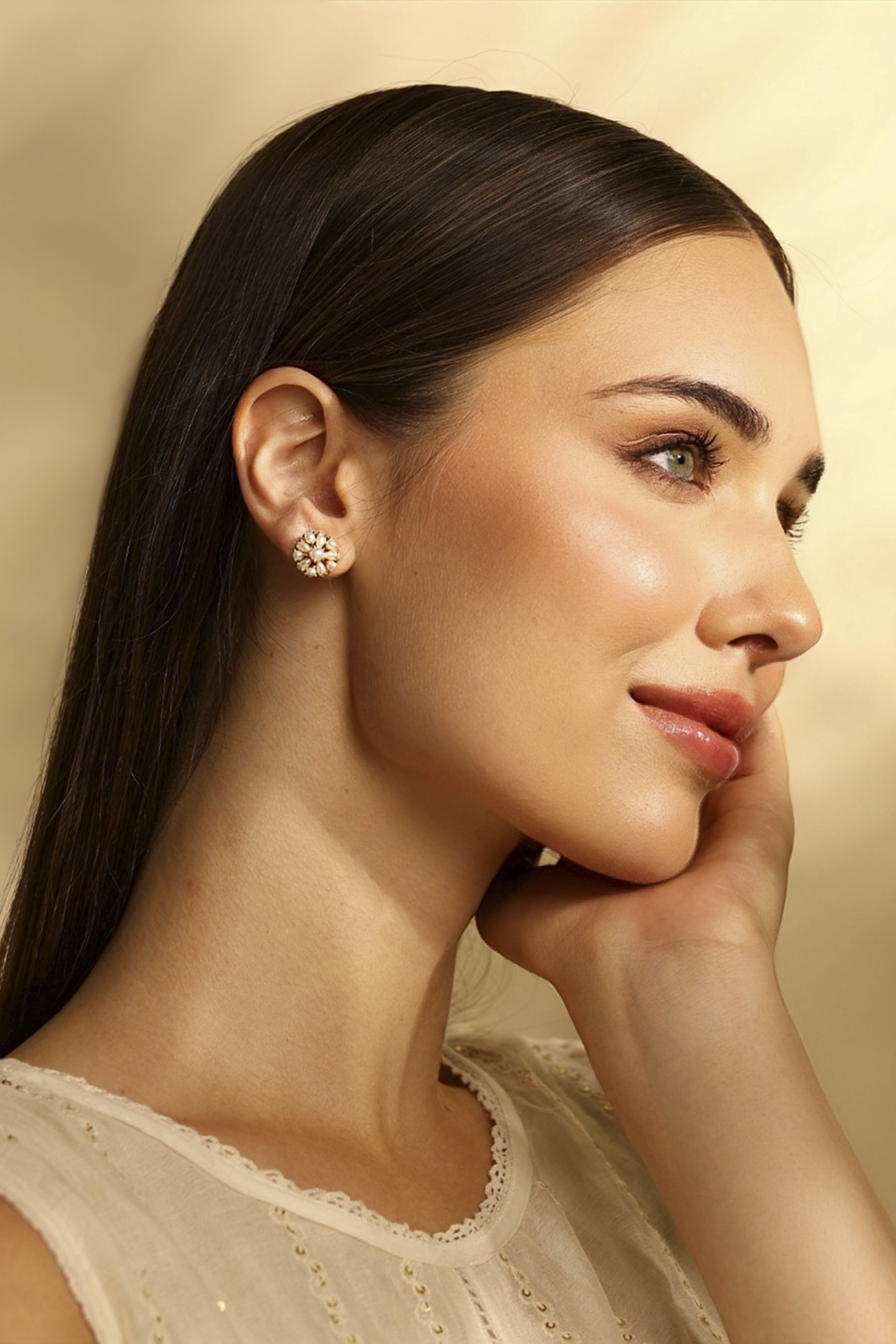 Pearl Brass Studs image number 3