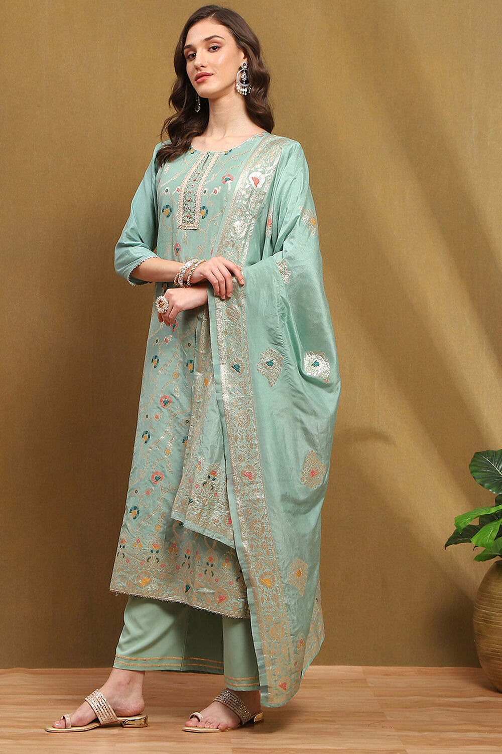 Pink Silk Blend Woven Floral Unstitched Suit Set image number 2