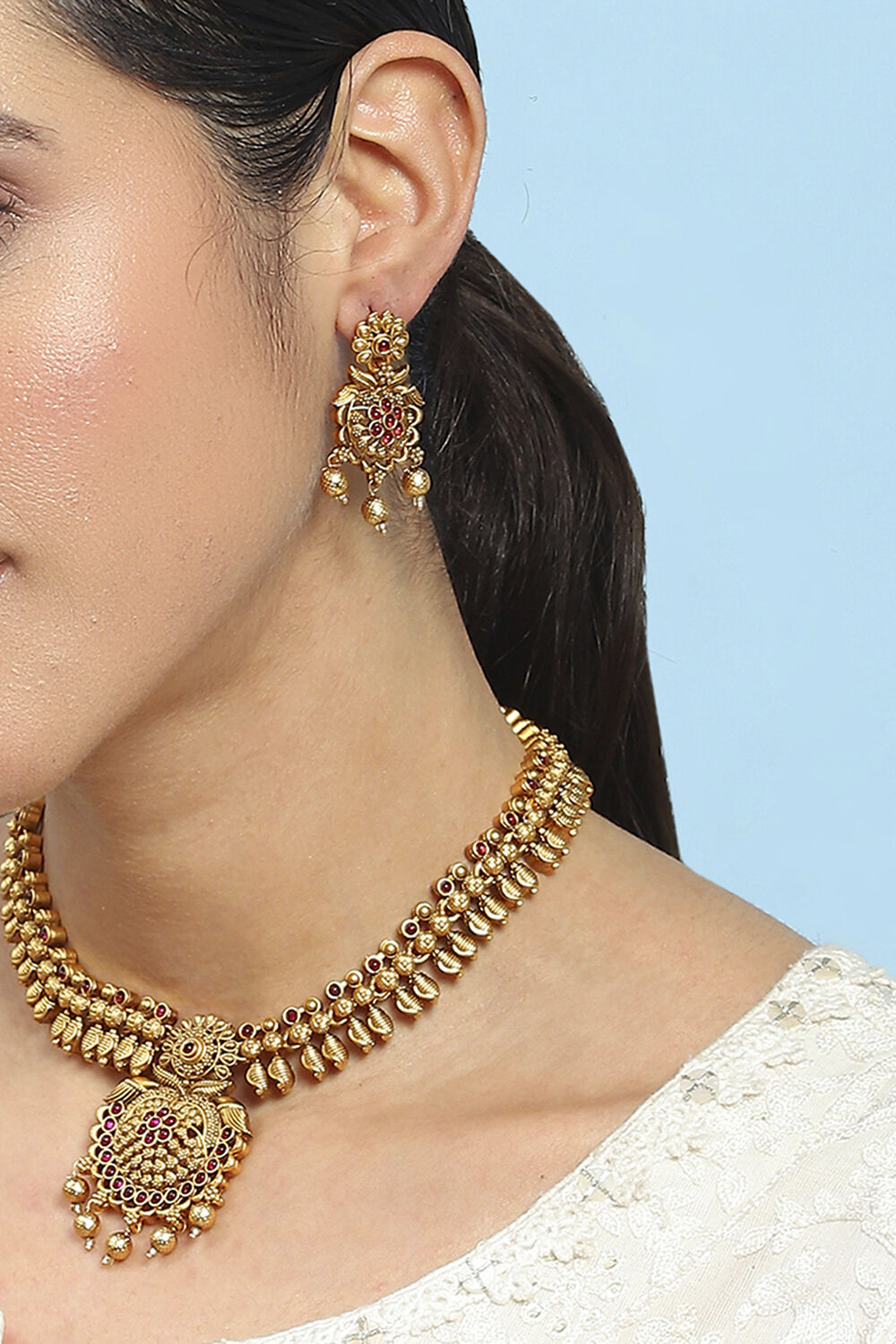 Red Alloy Necklace Set image number 1