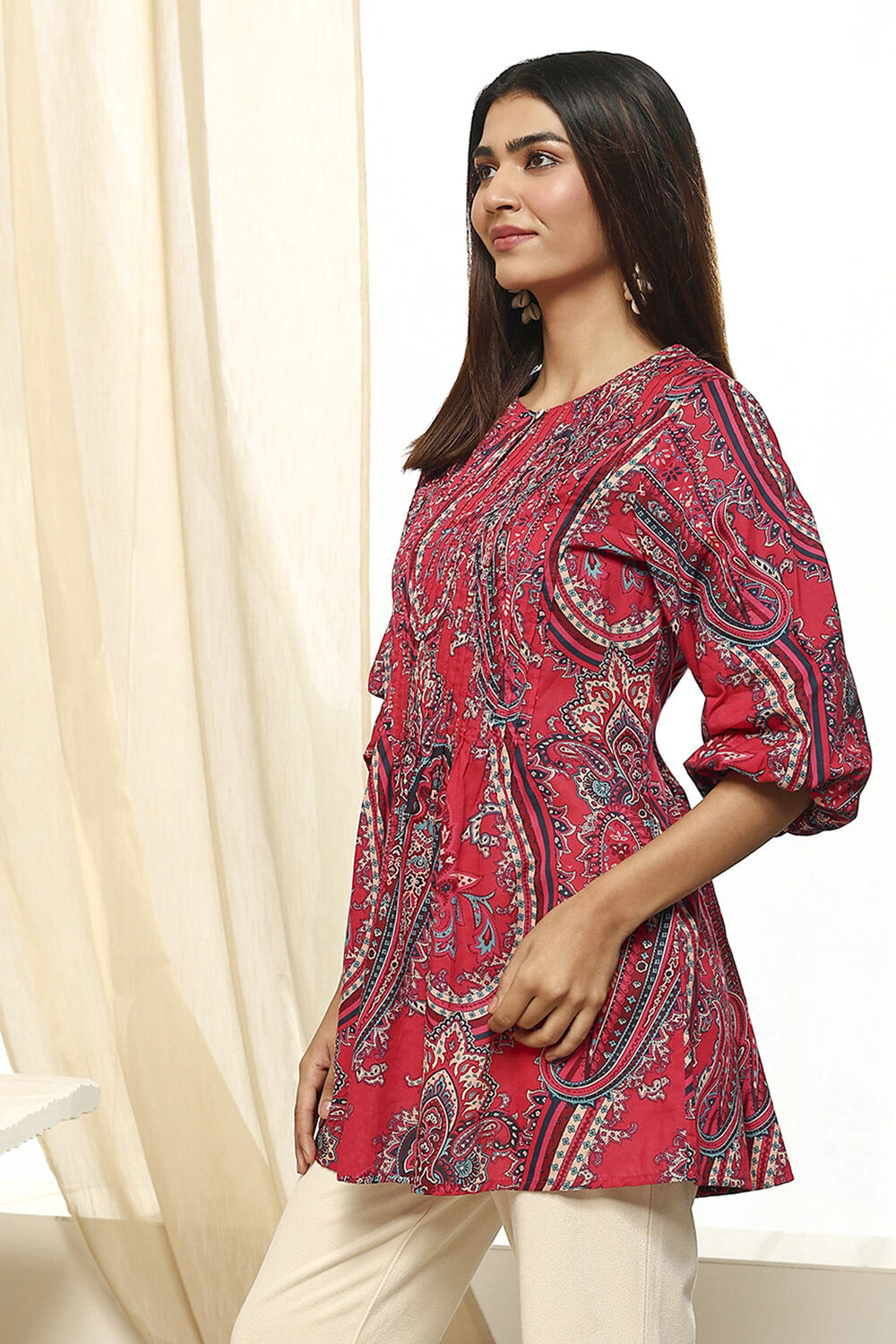 Magenta Cotton Printed A-Line Short Kurta image number 2