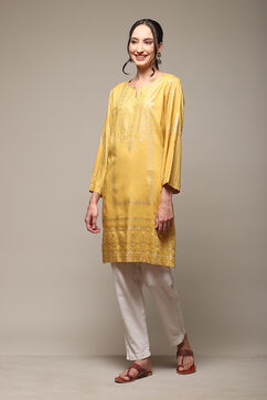 Yellow Rayon Straight Printed Kurta image number 2