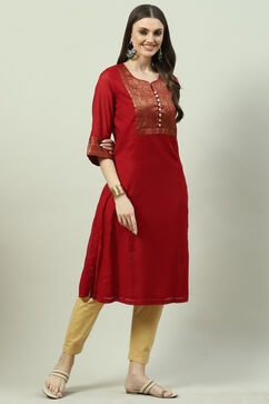 Cherry Red Poly Metallic A-Line Yarndyed Kurta image number 3