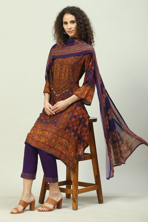 Violet LIVA Straight Kurta Slim Pant Suit Set image number 7