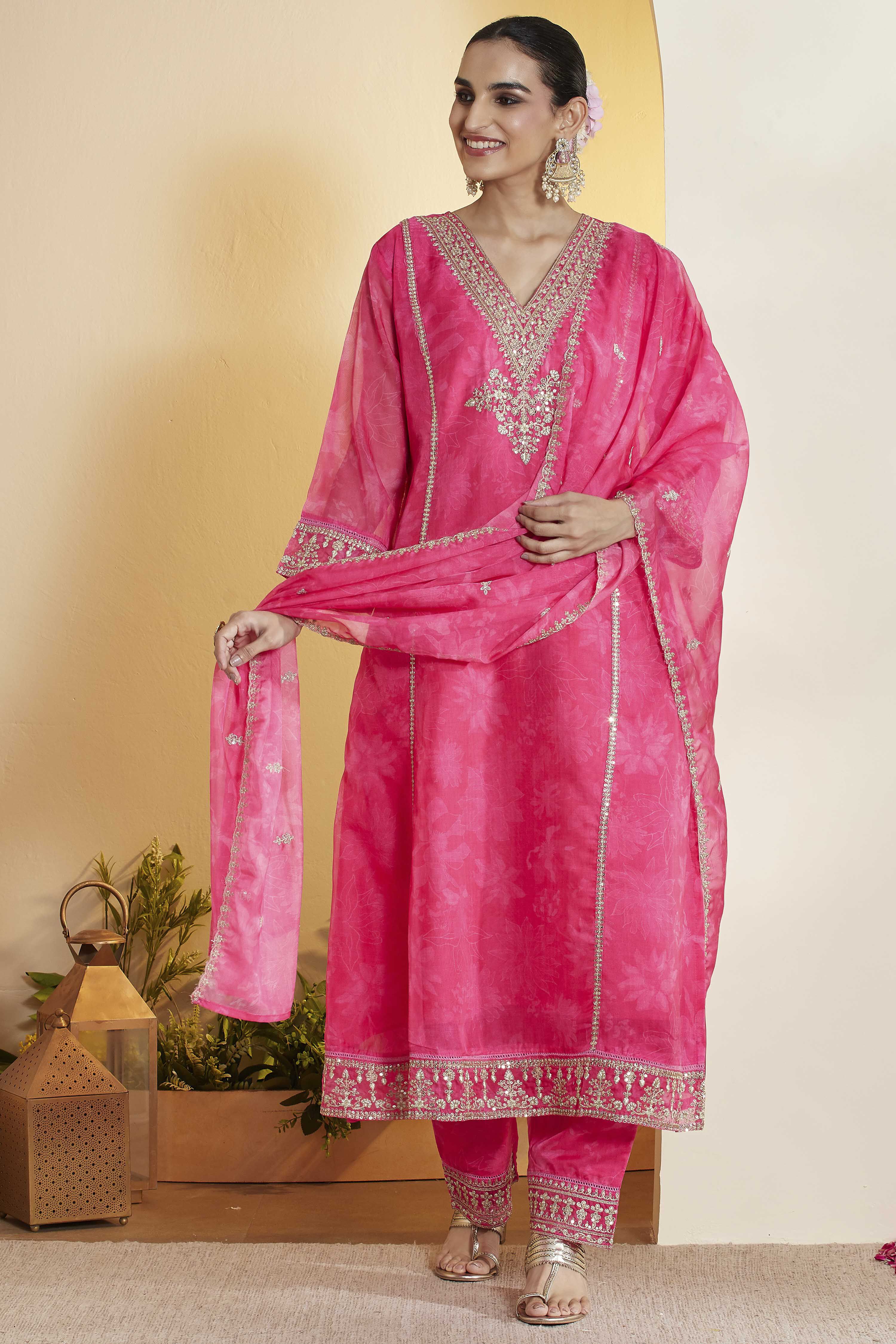 Pink Polyester Straight Suit Set image number 7