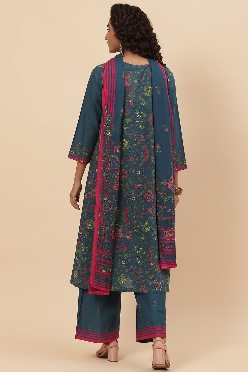 Peach Cotton Straight Kurta Palazzo Suit Set image number 4