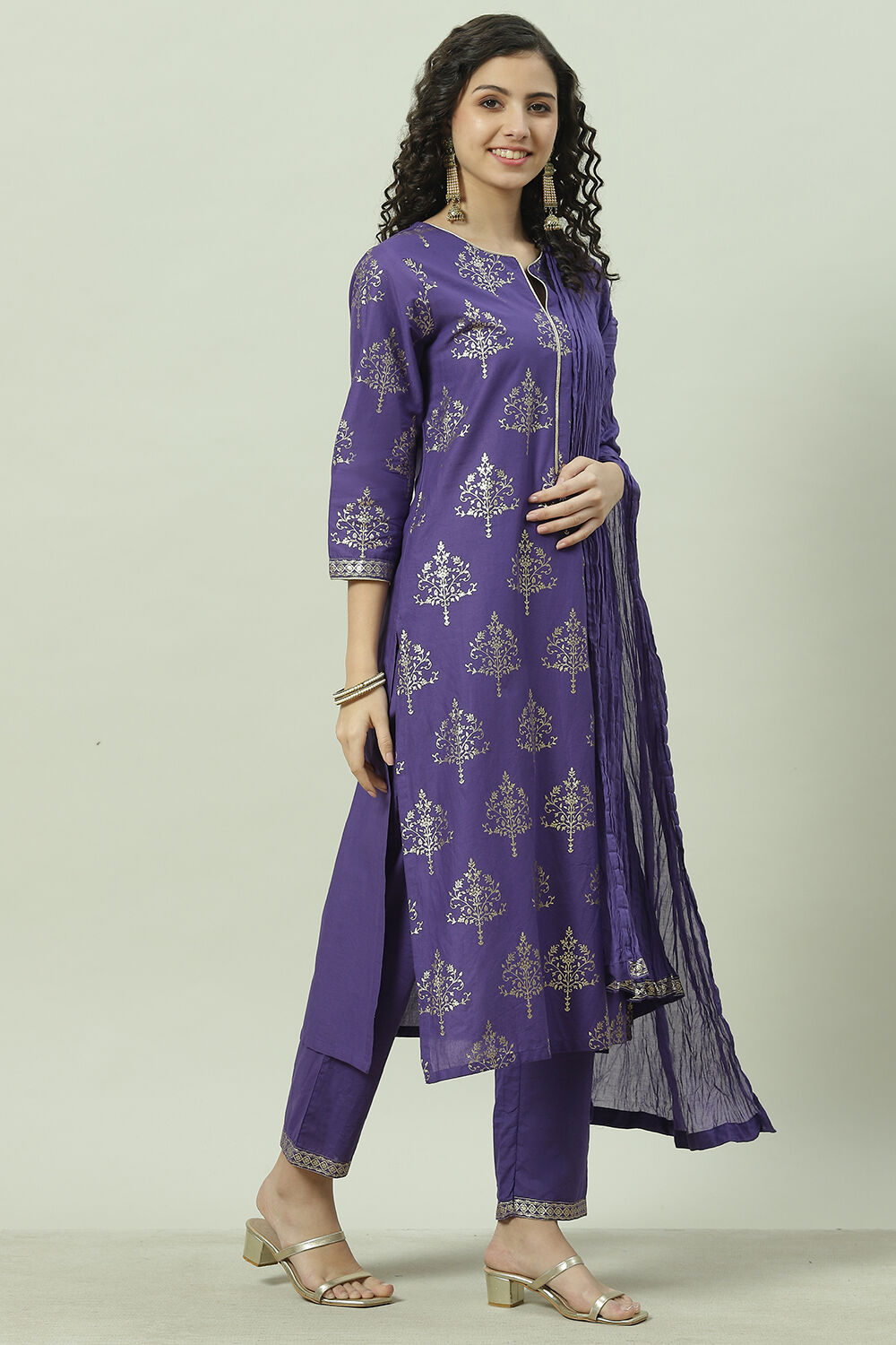 Magenta Floral Foil Printed Straight Suit Set image number 5