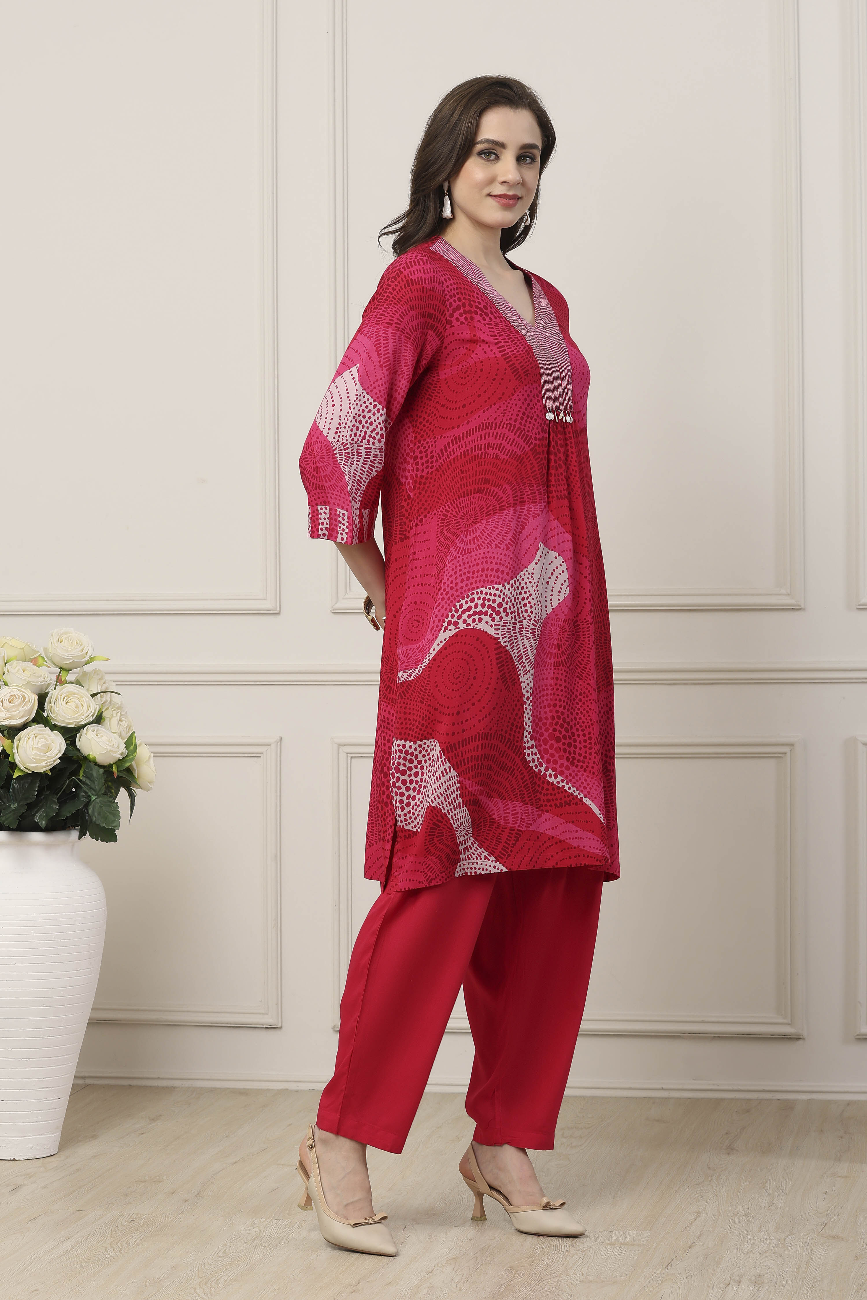 Pink Viscose Rayon Straight Suit Set image number 5