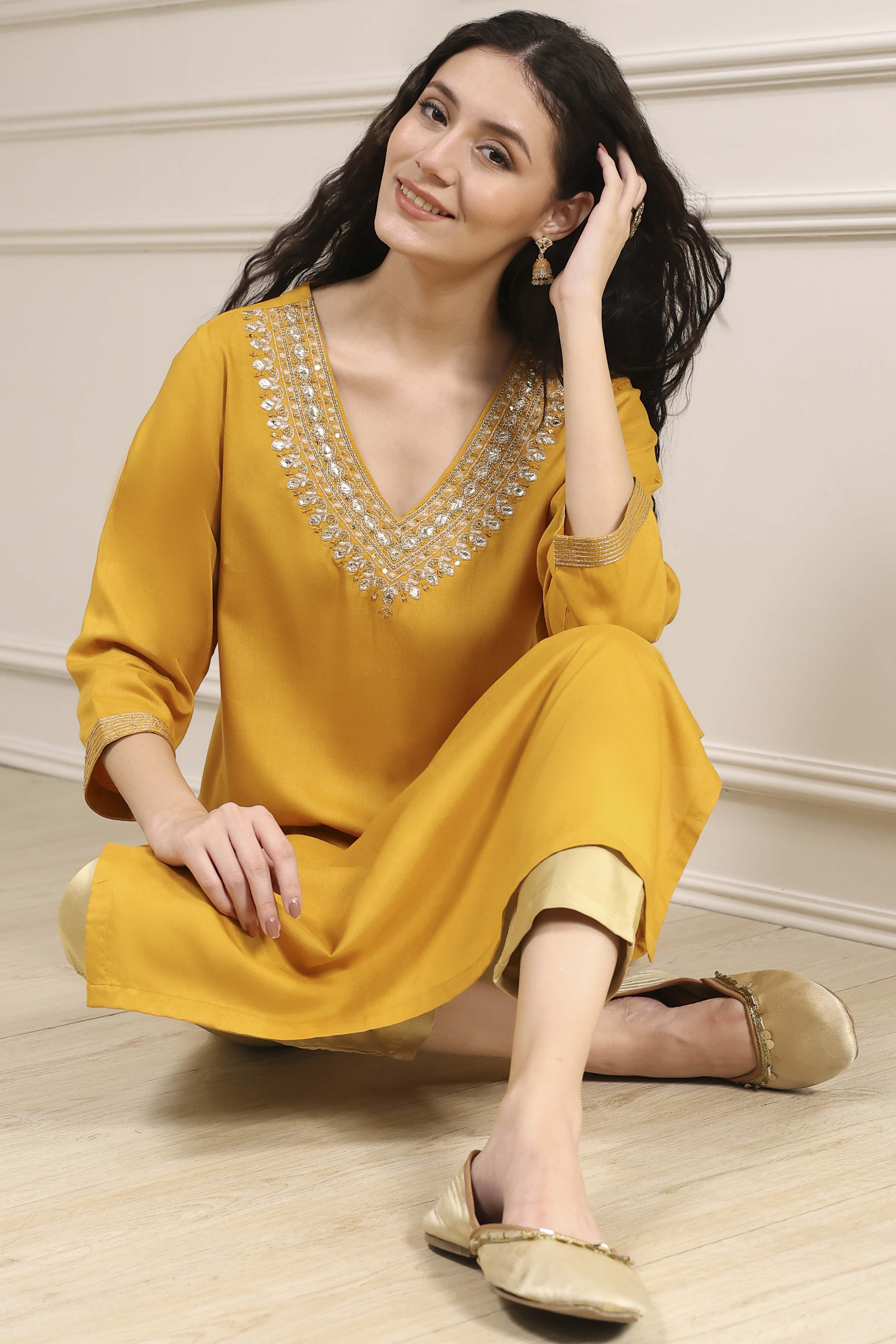 Yellow Solid Straight Kurta image number 0