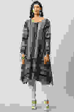 Black & Grey Acrylic Printed Dress image number 5