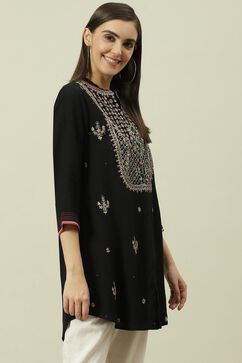 Black Rayon Straight Solid Kurti image number 3