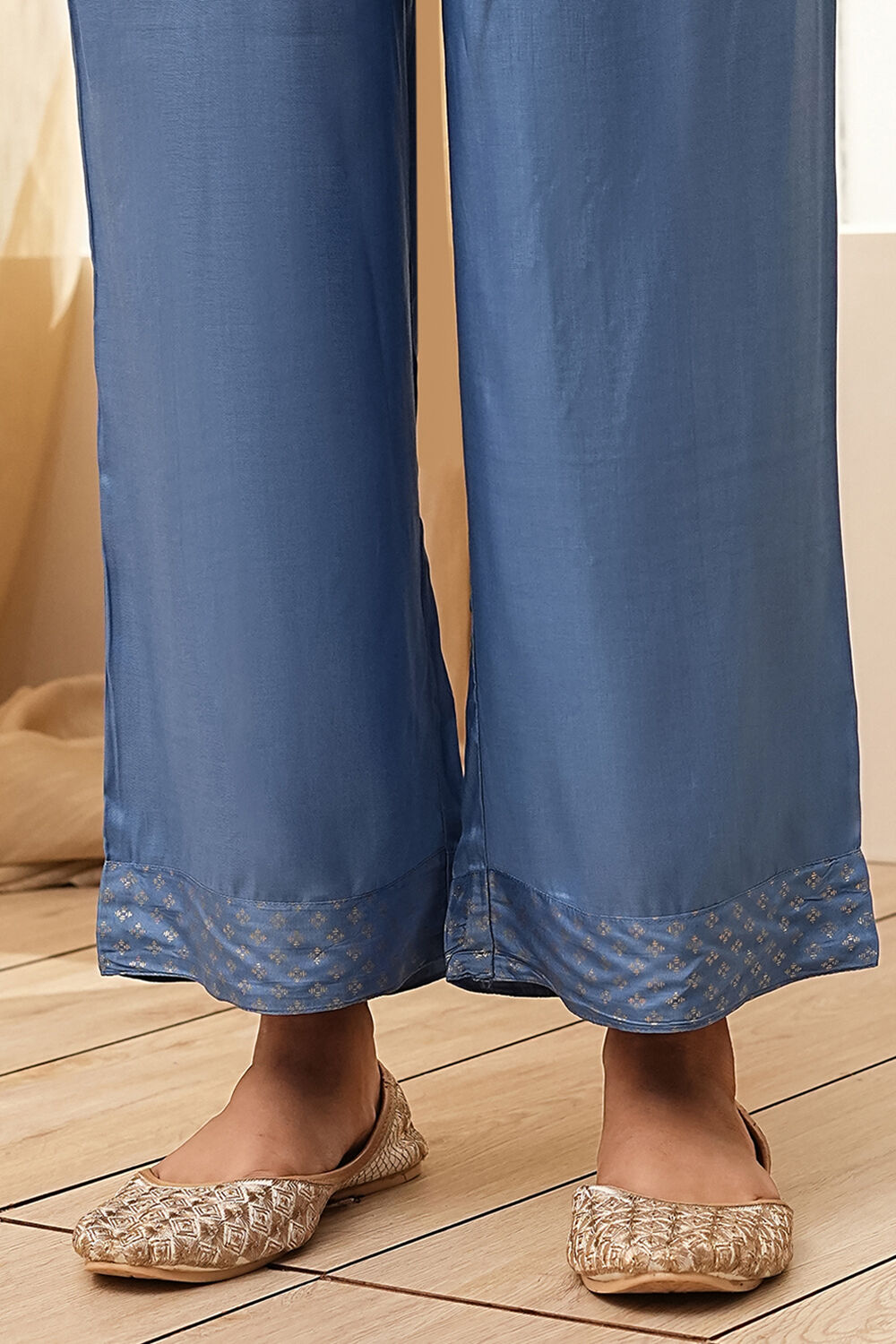 Light Blue Net Layered Suit Set image number 2