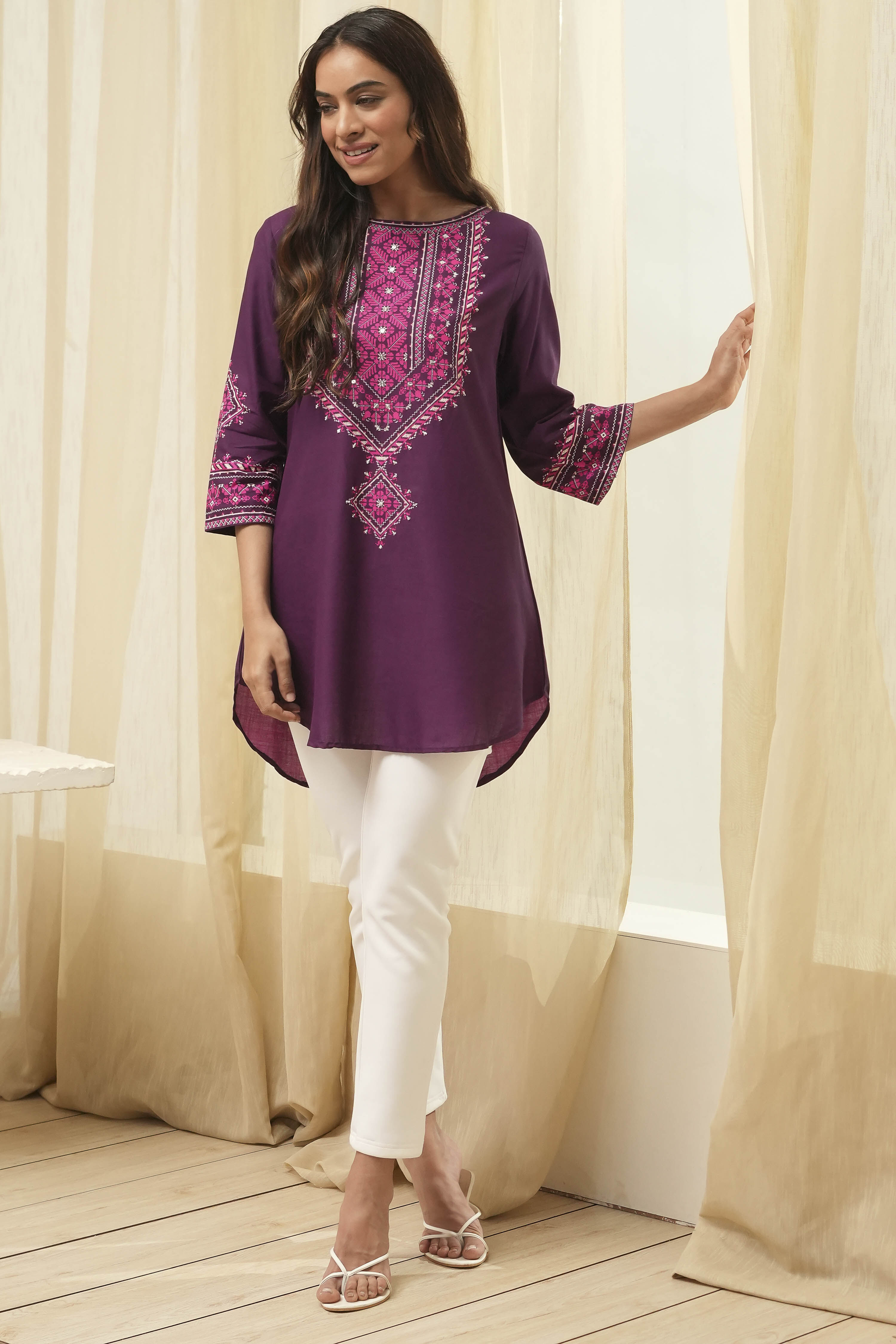Purple Printed Straight Short Kurta image number 0