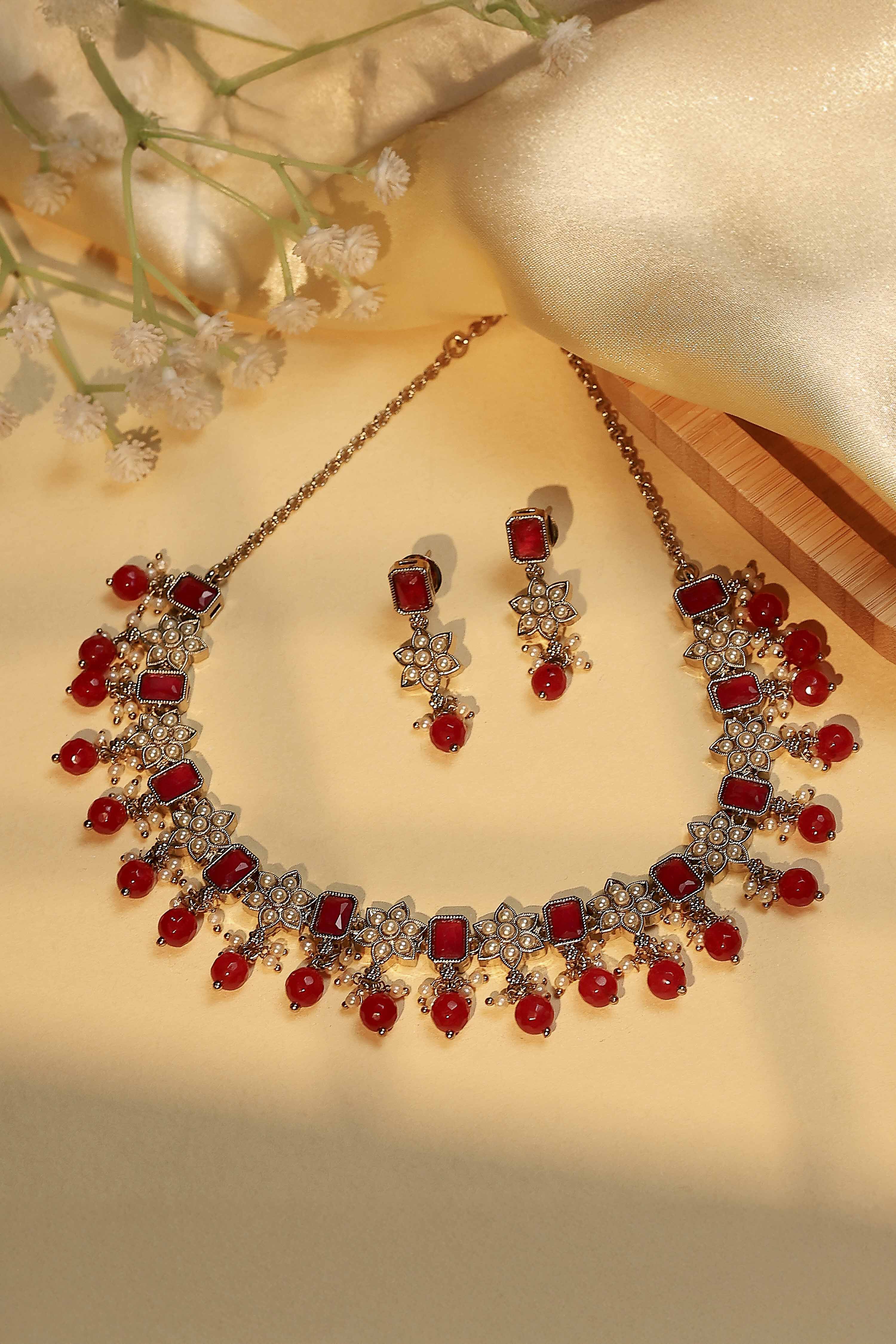 Red Brass Necklace Set image number 5