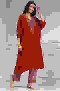 Red Satin Solid Kaftan-Style Kurta Set image number 5
