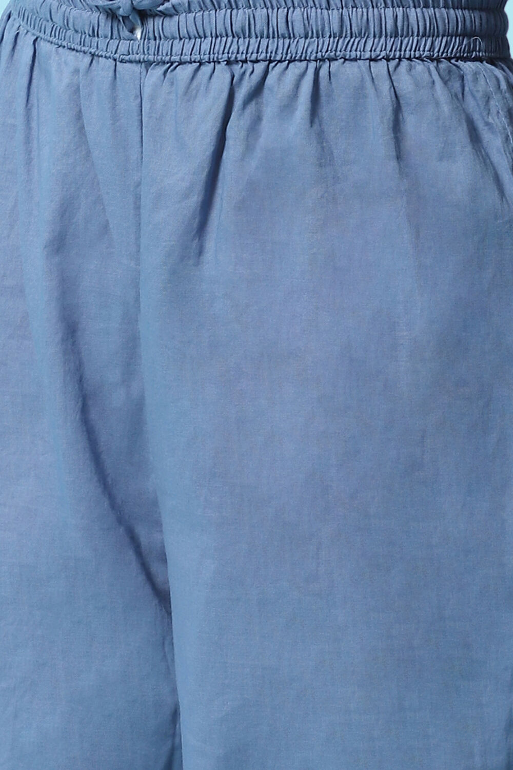 Off White Cotton Gathered Kurta Slim Pants Suit Set image number 2