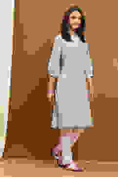 Steel Grey Cotton Solid Regular Fit Straight Kurta image number 4