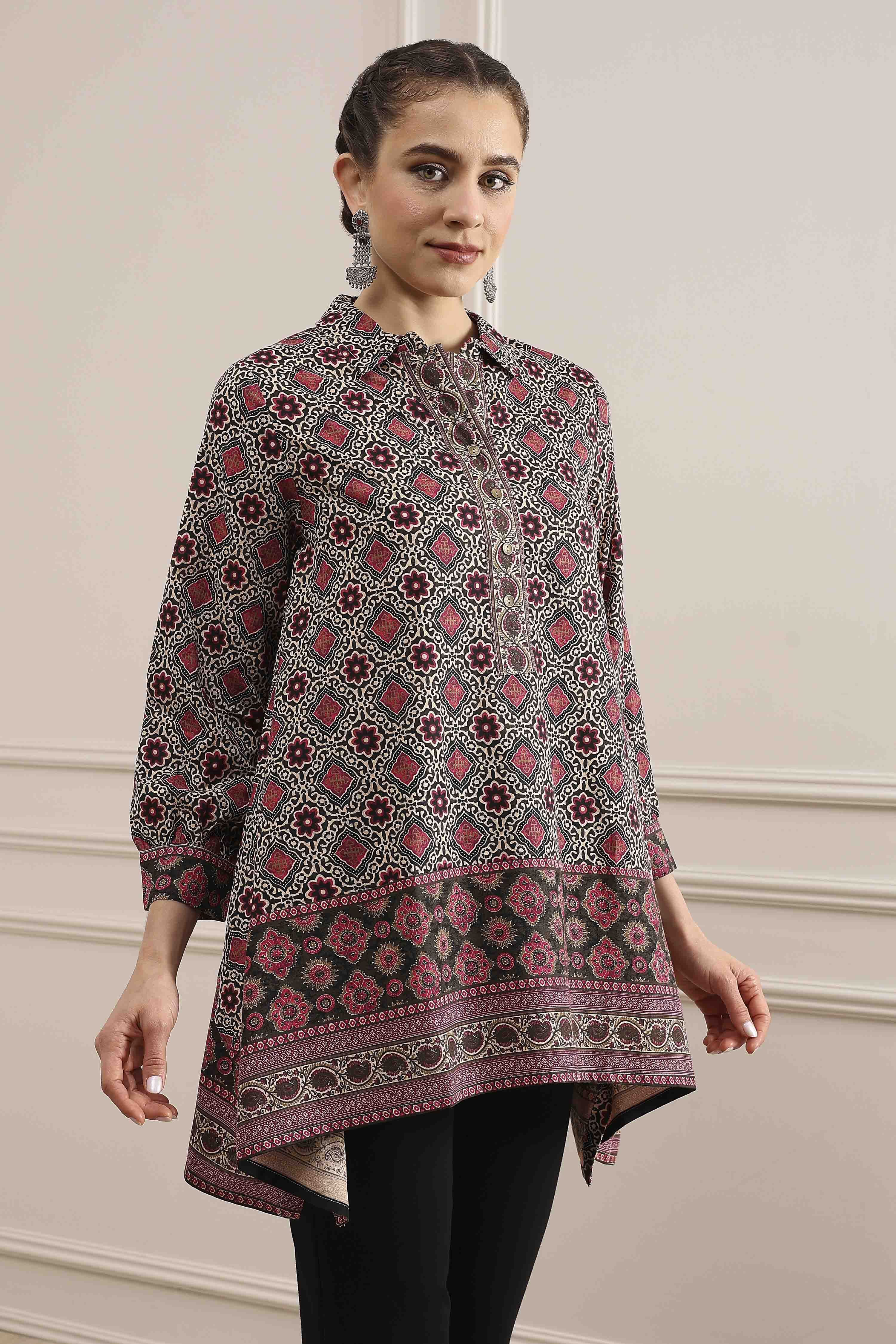 Beige Red Viscose Rayon Relaxed Printed Top image number 4