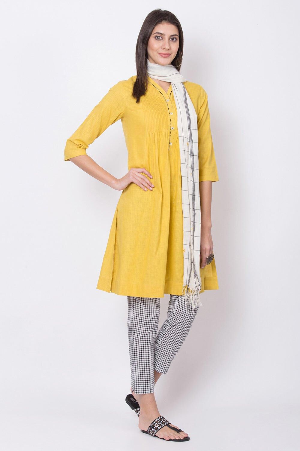 Mustard Straight Kurta Slim Pants Suit Set image number 3