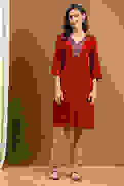 Deep Red Solid Gathered Straight Kurta image number 5