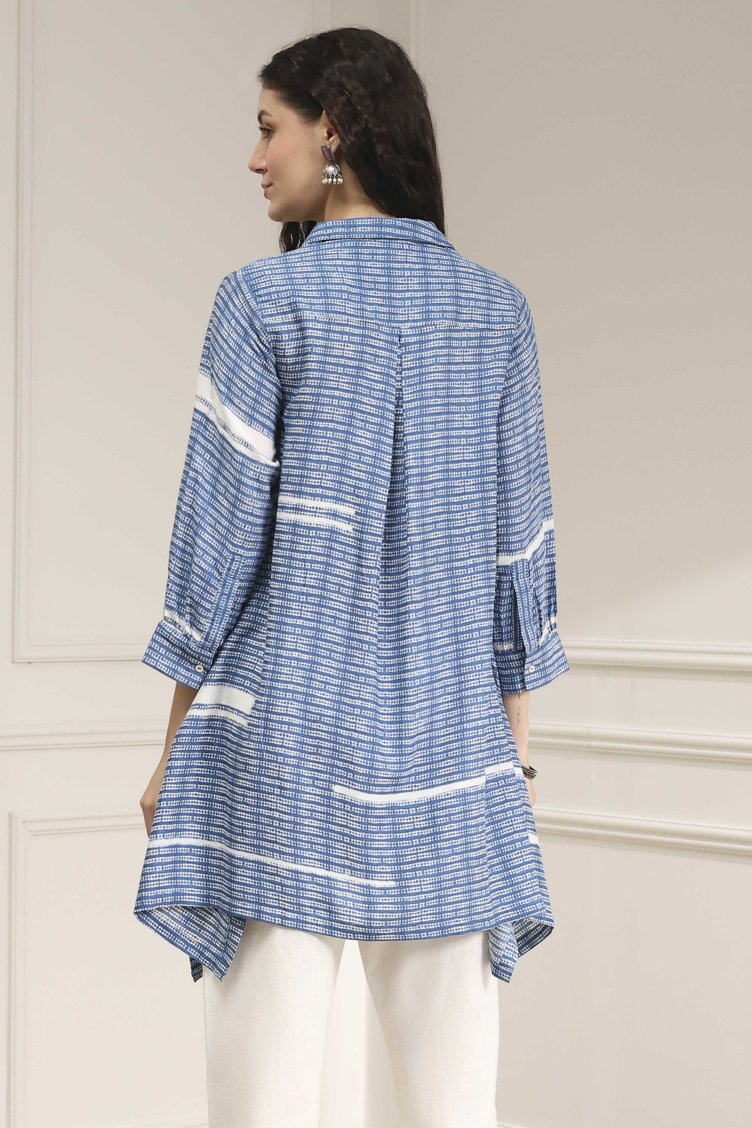 Blue Printed Asymmetric Short Kurta image number 3