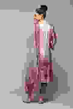 Green Silk Straight Kurta Slim Pant Suit Set image number 5