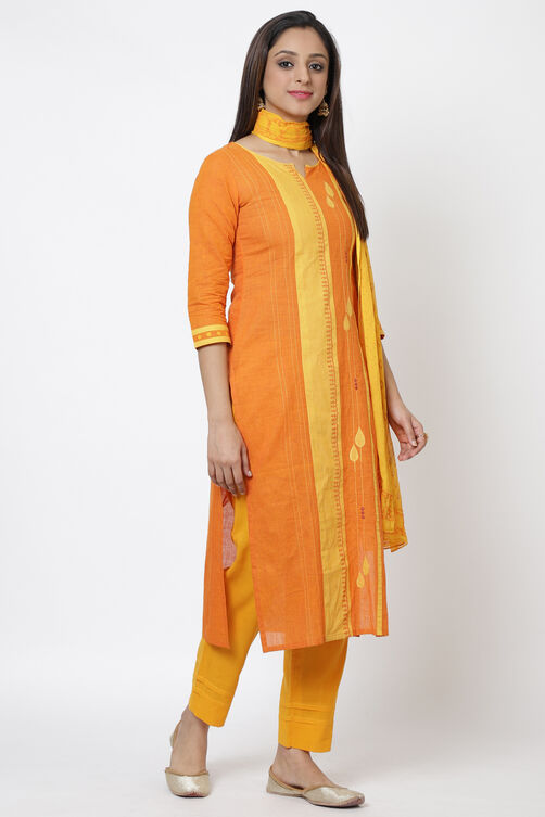 Rust Embroidered Easy Stitch Suit Set image number 3