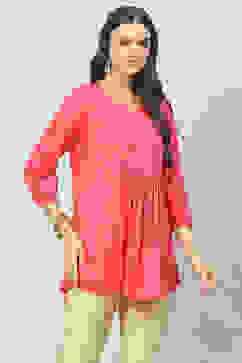 Pink LIVA Flared Solid Kurti image number 3
