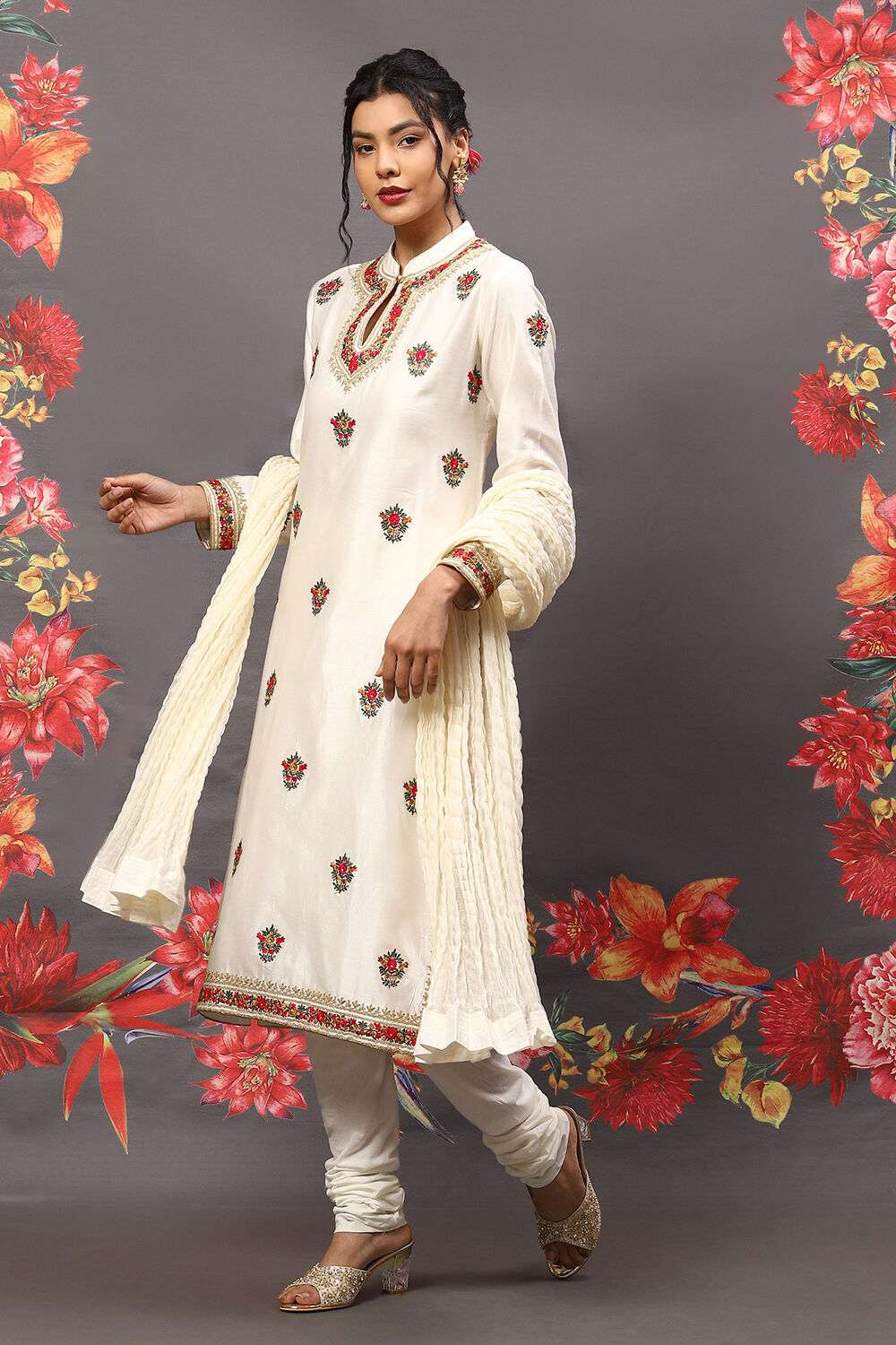 Rohit Bal Off White Cotton Blend Straight Kurta Suit Set image number 5