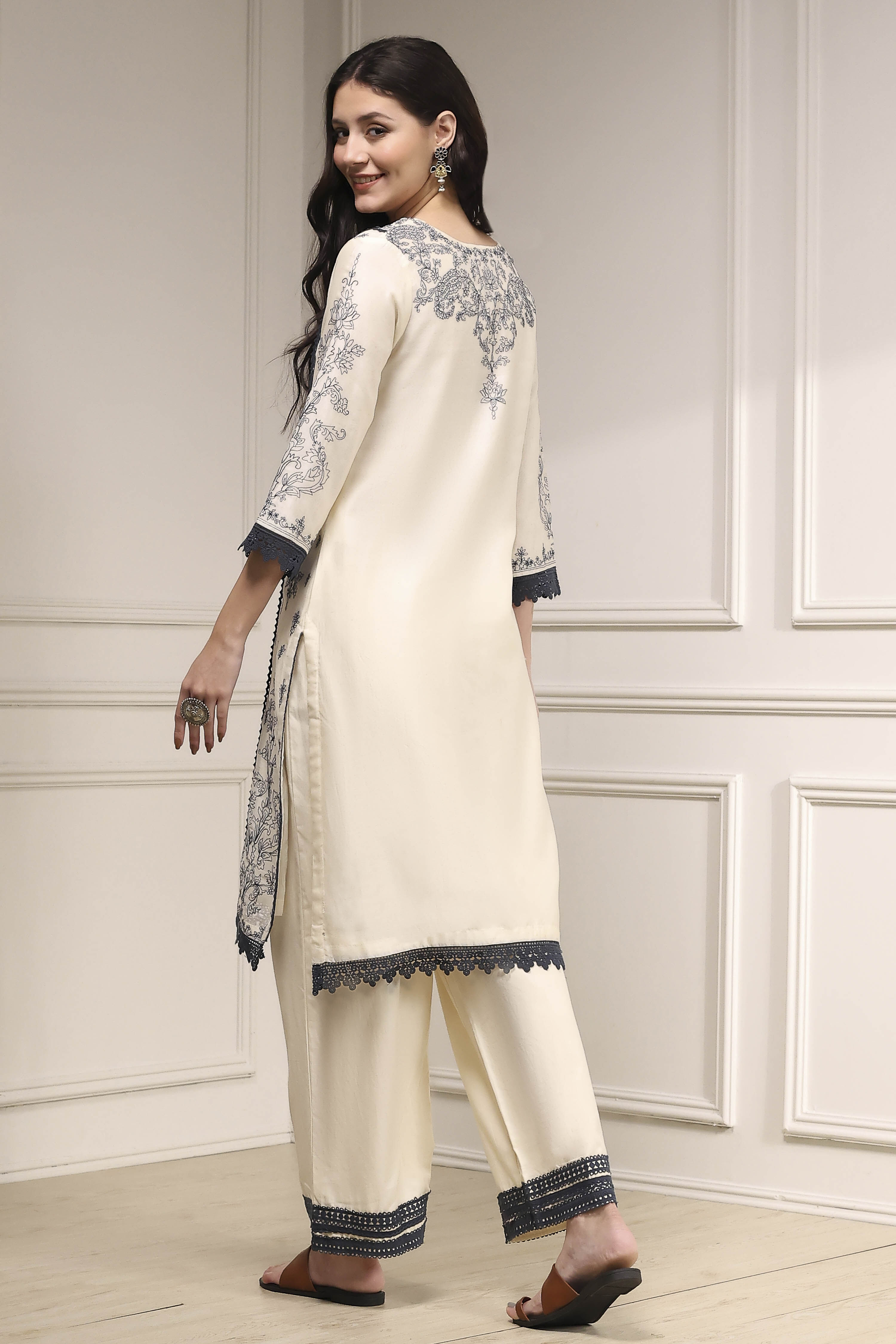 Natural White Chanderi Embroidered Straight Suit Set image number 4