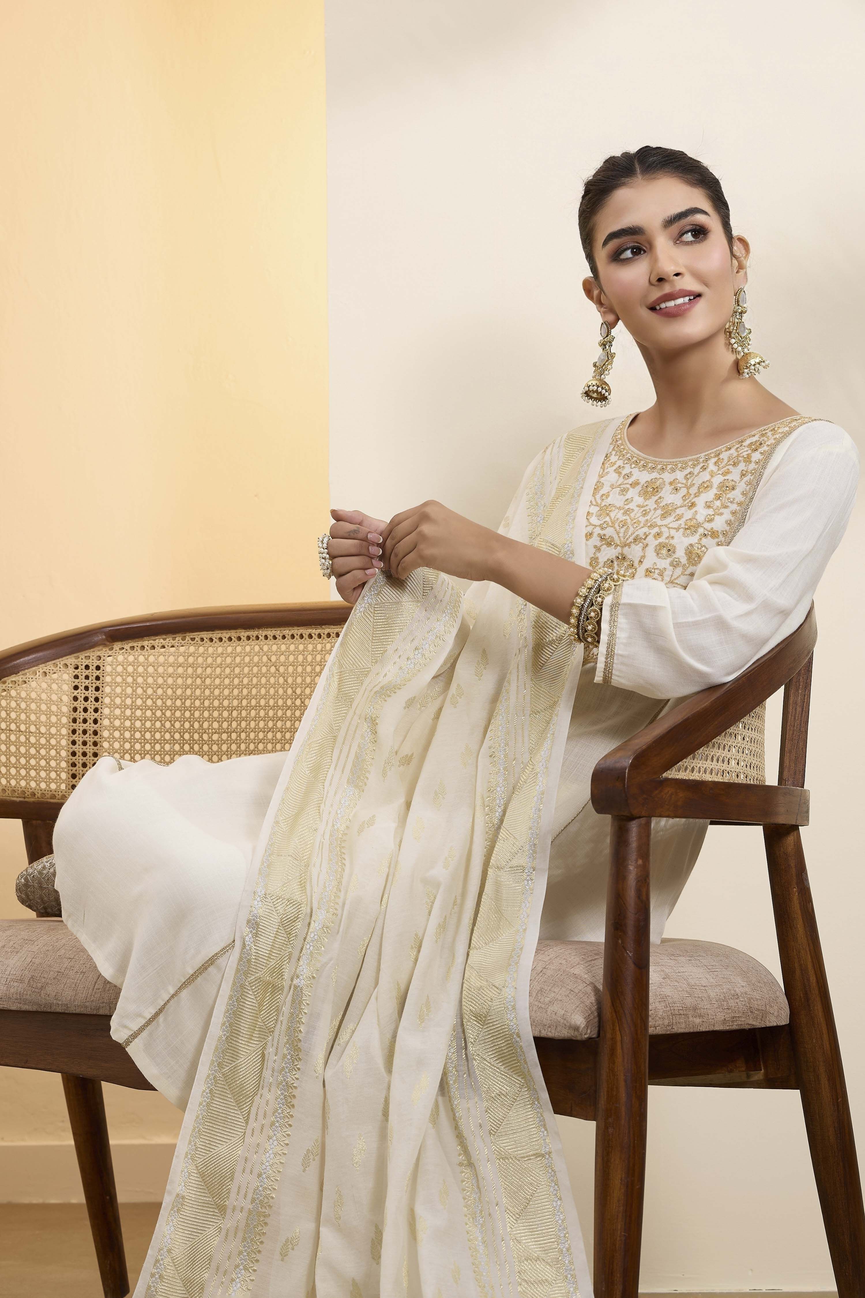 Off-White Poly Bandhani Printed Dupatta image number 1