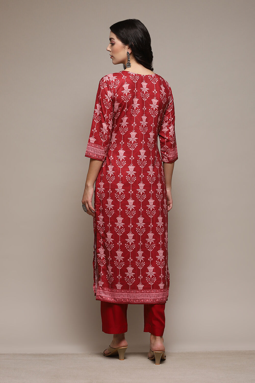 Green & Maroon Silk Blend Digital Print Unstitched Suit Set image number 6