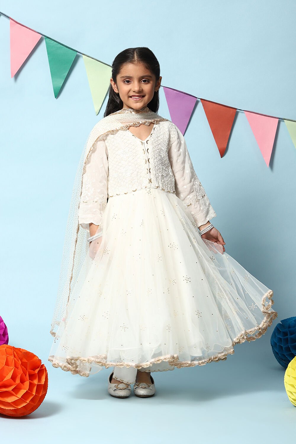 White salwar suit hotsell for baby girl