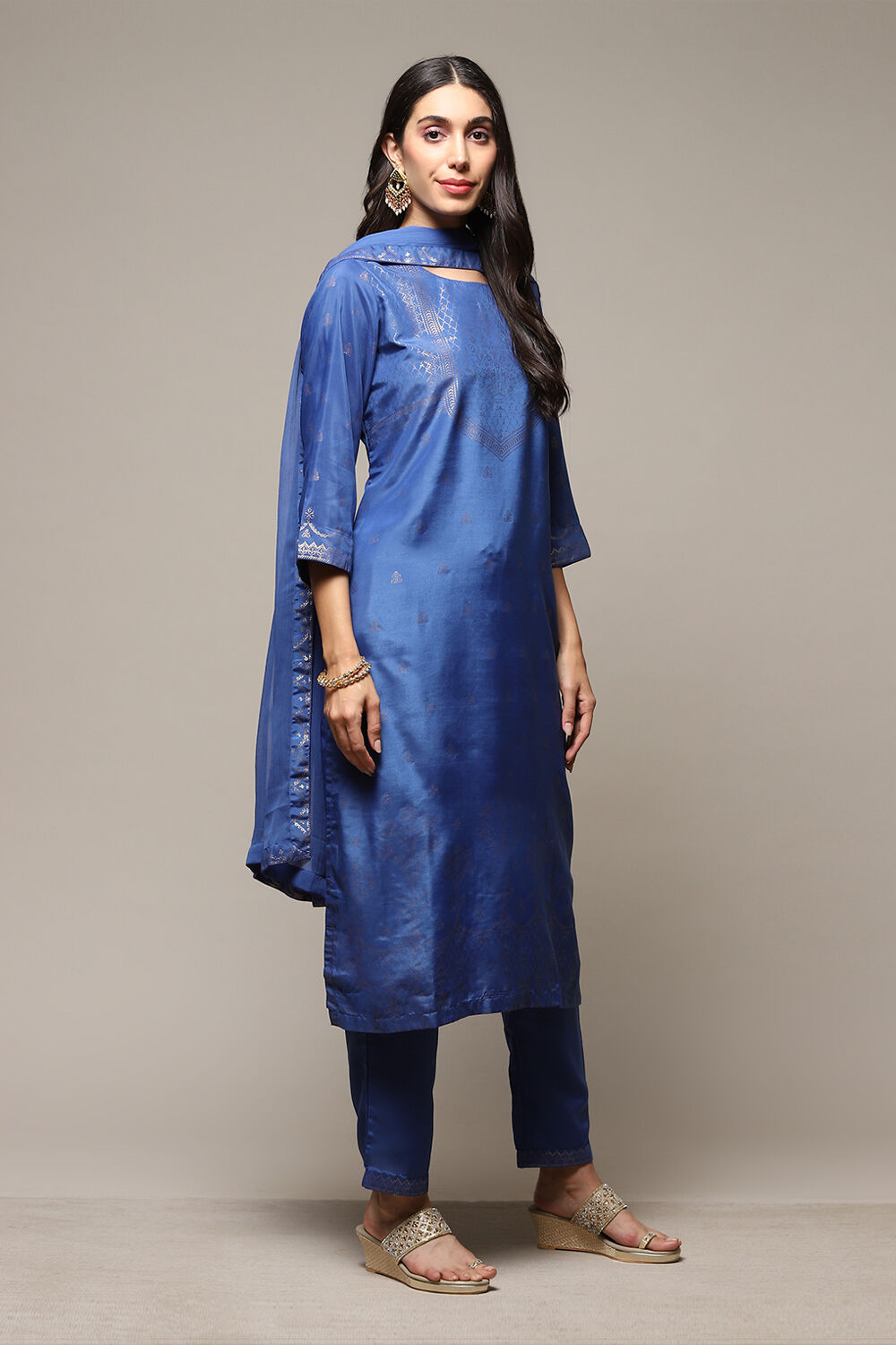 Blue Art Silk Straight Kurta Regular Pant Suit Set image number 6