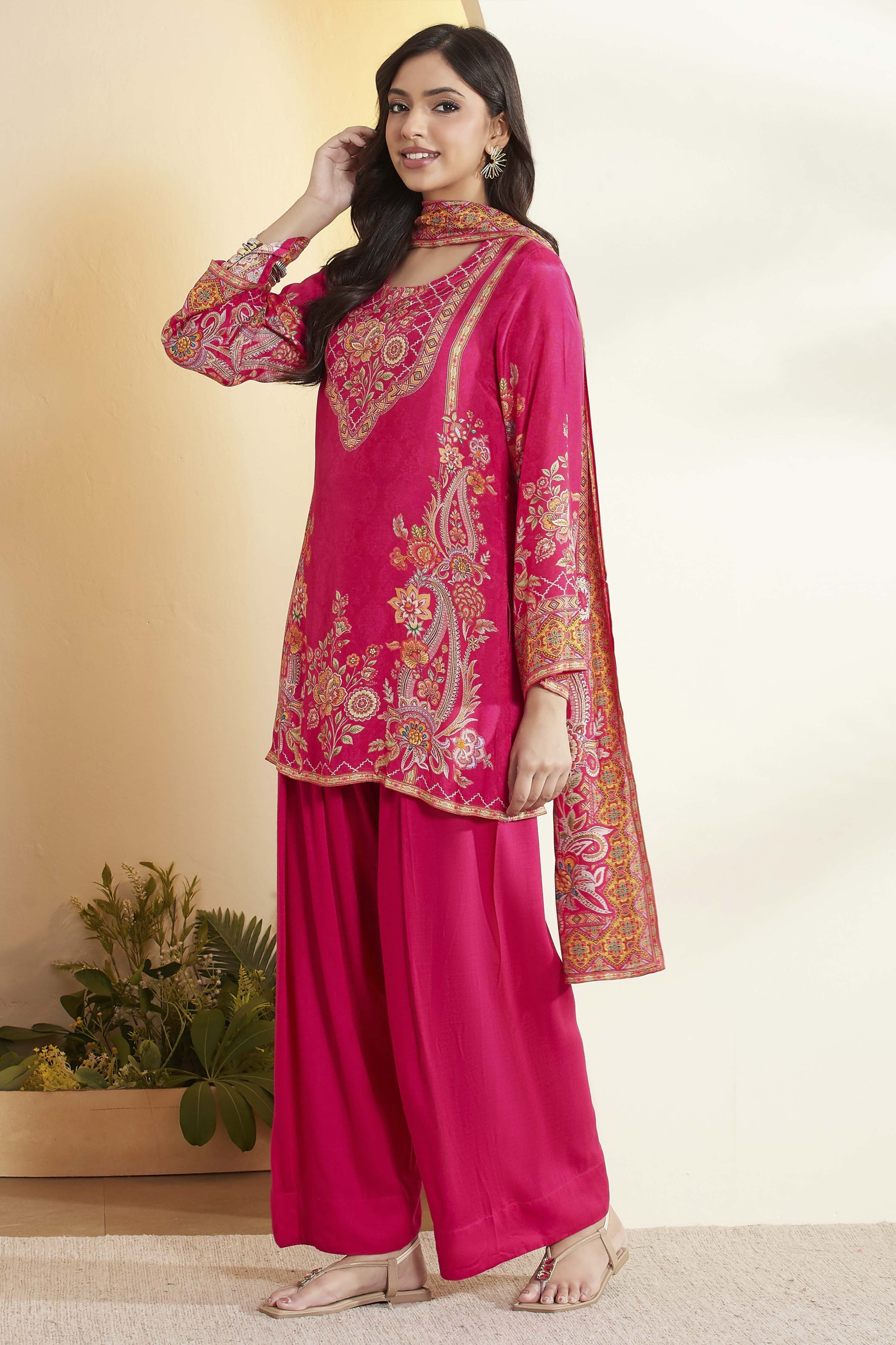 Fuchsia Floral Printed Straight Kurta Set image number 4