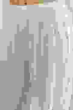 Off-White Embroidered Straight Suit Set image number 2