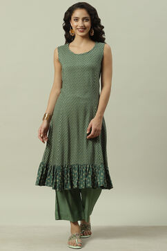 Green Rayon Flared Printed Kurta image number 5