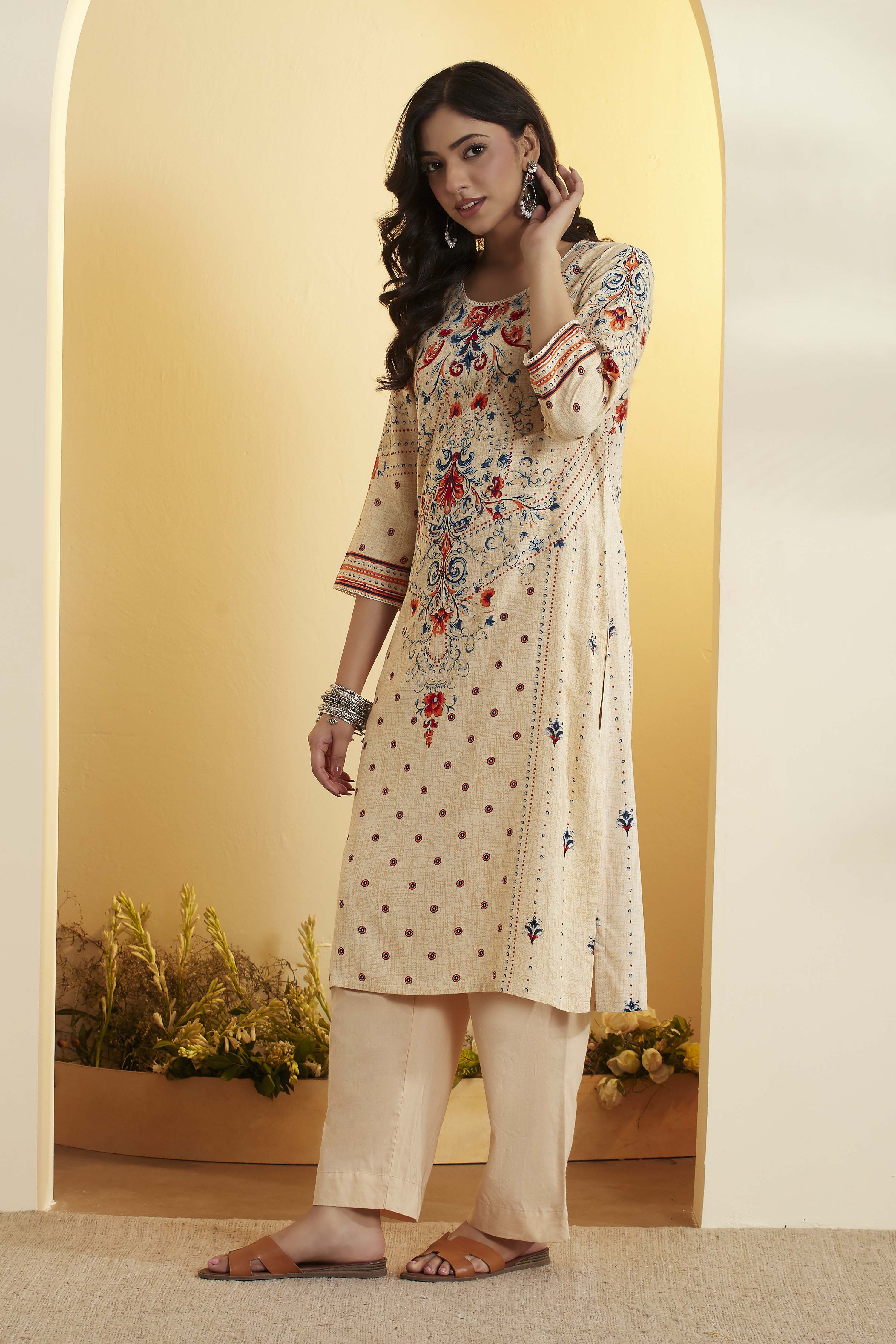 Beige Viscose Rayon Straight Kurta image number 2