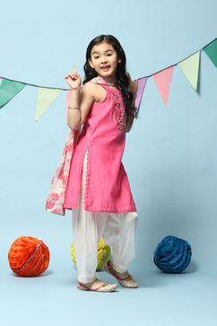 Pink Cotton Blend Straight Kurta Relaxed Salwar Suit Set image number 6