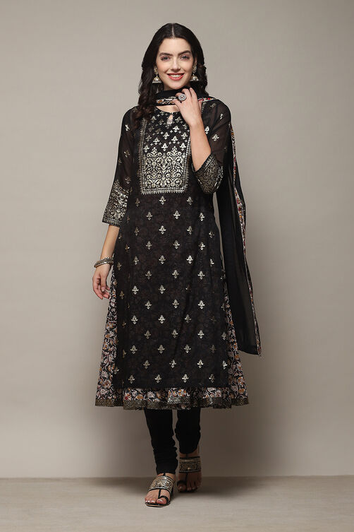 Off White Cotton Layered Printed Kurta Churidar Suit Set image number 7