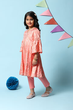 Peach Viscose Flared Kurta Legging Suit Set image number 3