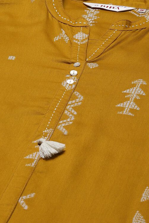 Mustard Poly Cotton Straight Yarndyed Kurta image number 1