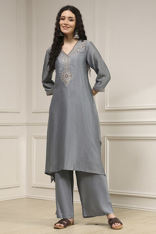 Green Striped Straight Suit Set image number 7