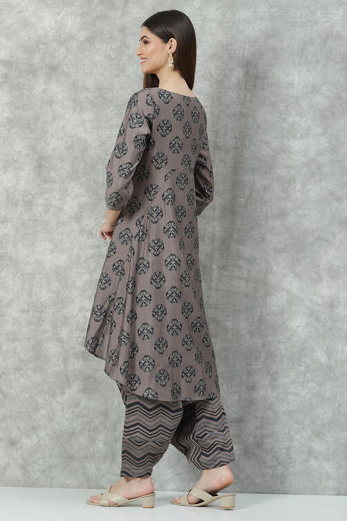 Ash  LIVA Asymmetric Printed Kurta Set image number 4