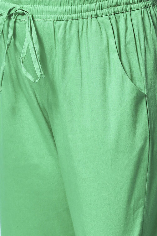 Green Cotton Blend Capris image number 1