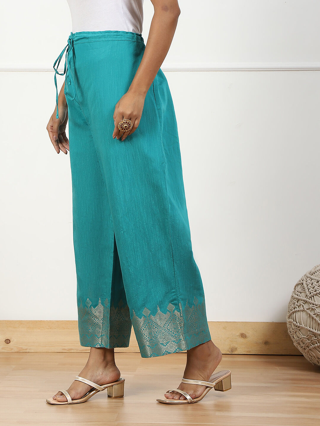 Blue Jacquard Solid Straight Palazzo Pants image number 2