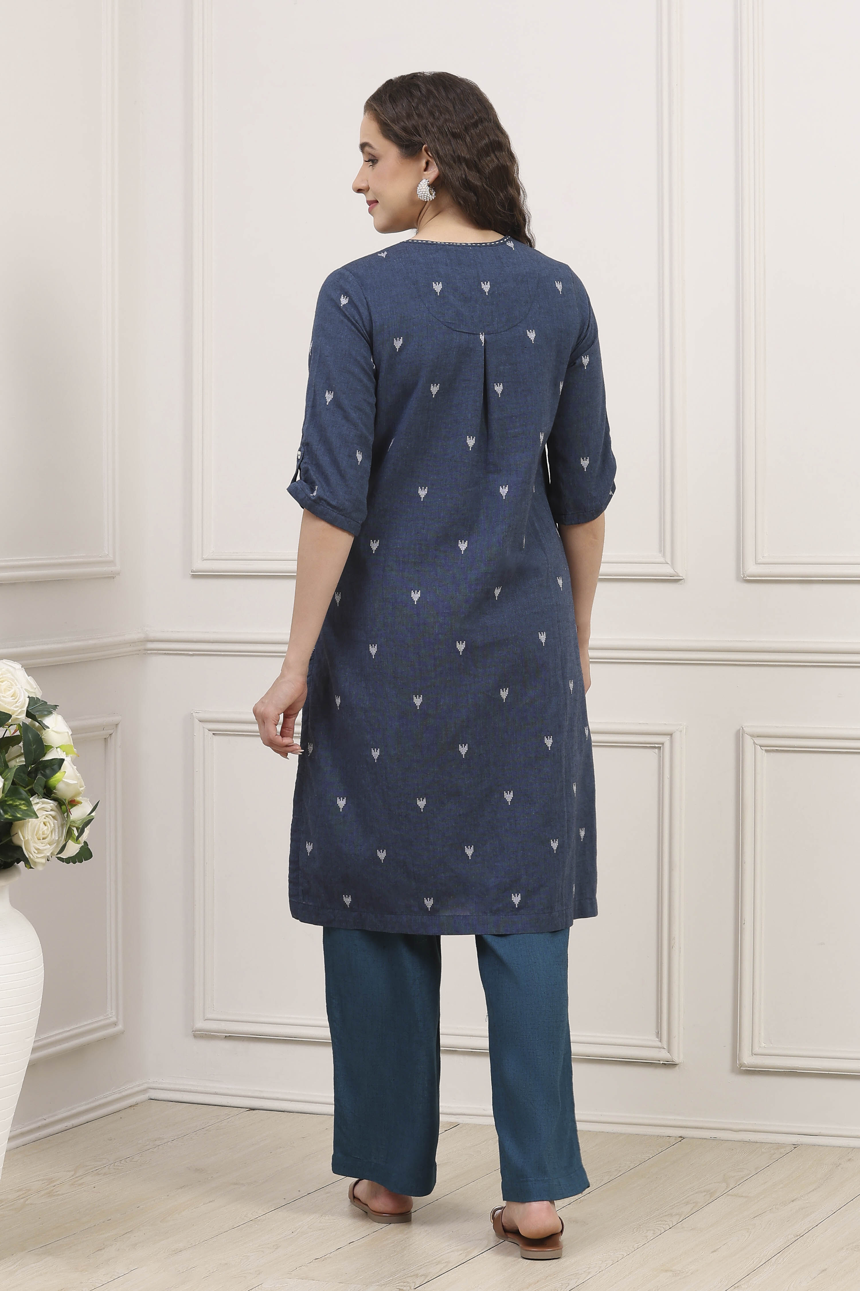 Navy Blue Cotton Yarndyed Straight Suit Set image number 3