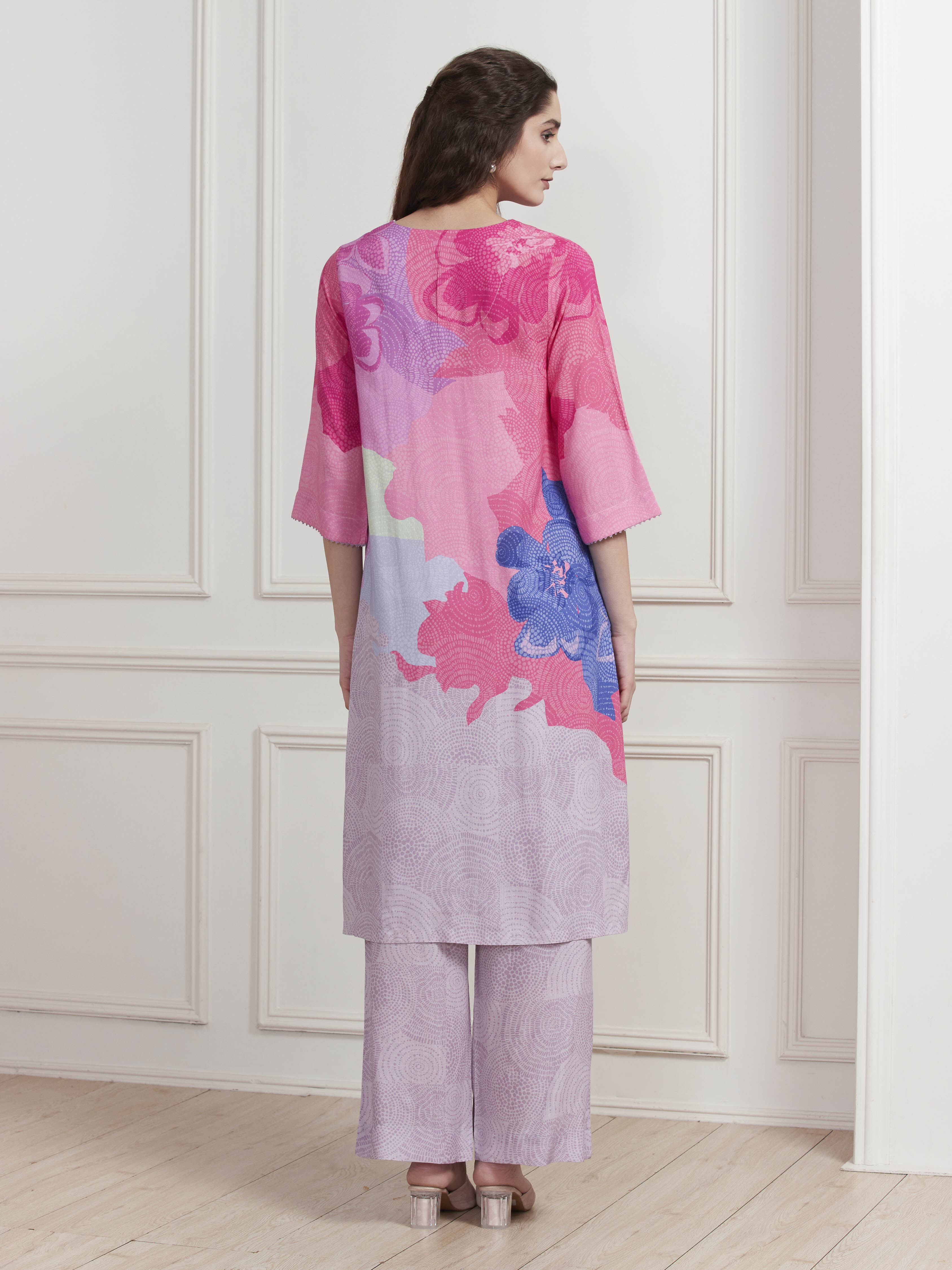 Lilac Printed Straight Kurta Set image number 4