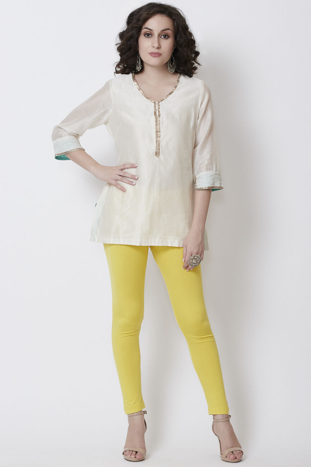 Moss Green Viscose Lycra Solid Leggings image number 4
